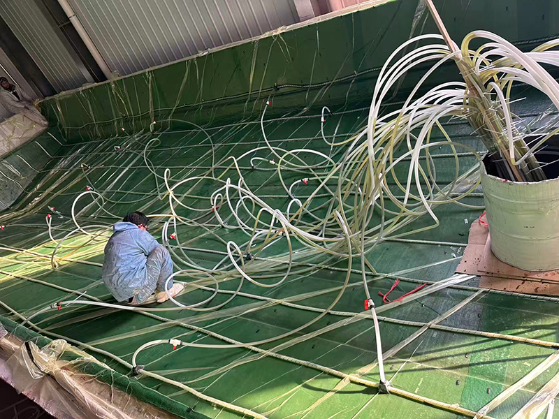 I-Lawhada ® yamukela ubuchwepheshe be-vacuum infusion technology for Fiberglass Boat Hull, ukuthuthukisa ikhwalithi nokusebenza